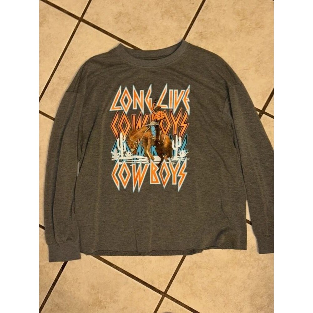 Women’s Gray Cowboys Shirt Size Large